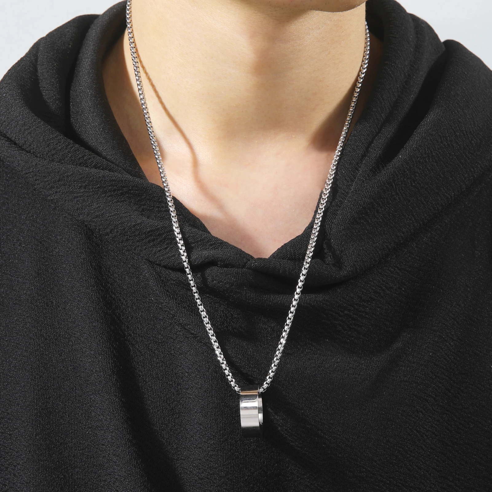 Skyrim Wide Circular Ring Pendant Stainless Steel Necklace for Men Fashionable and Minimalist Birthday Engagement Gift Jewelry_voghion.com