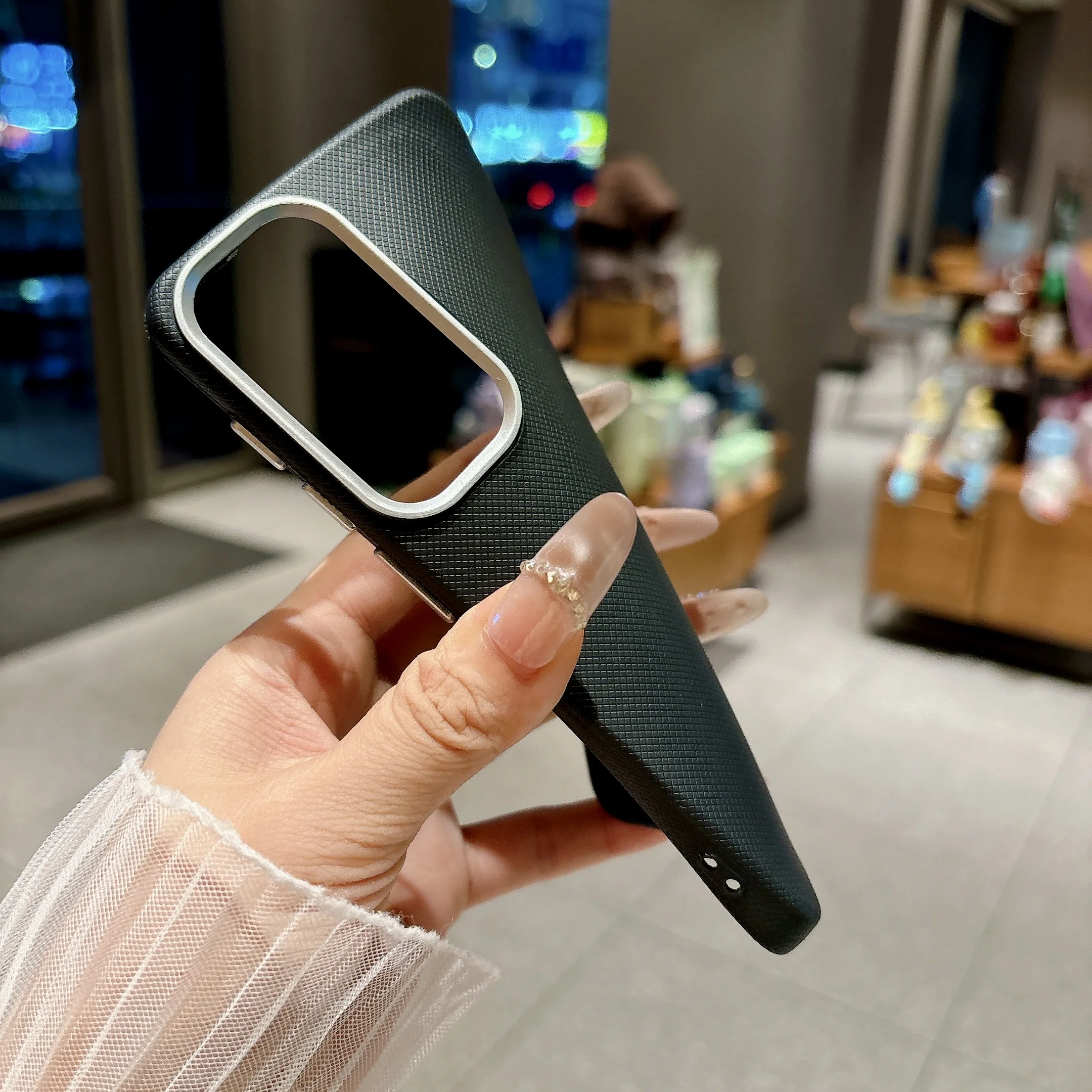 Elegant Textured Leather Phone Case - Simple and Stylish Cover