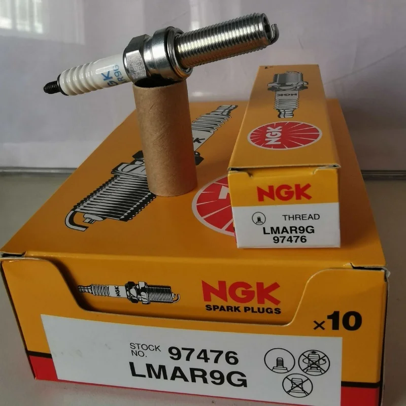 1pcs NGK Spark Plug LMAR9G 97476 For NINJA 400, Z400 ABS (19-18
