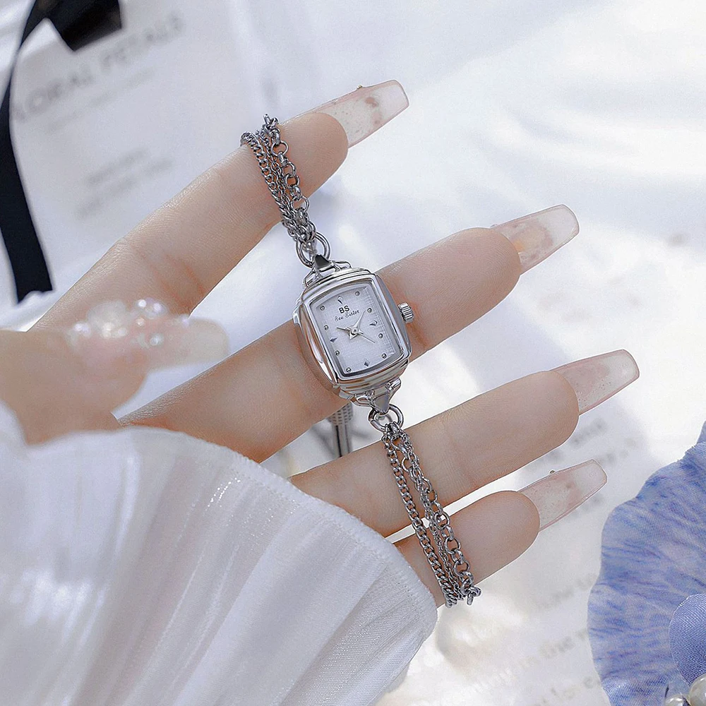 Orologio da donna elegante con cinturino argento quadrante blu_voghion.com