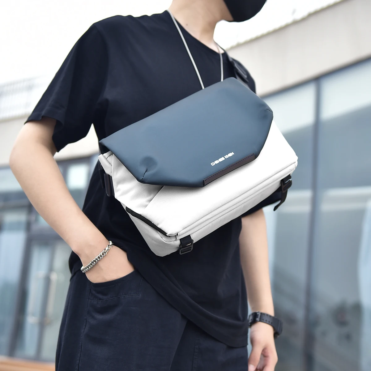 Men's Stylish Crossbody Bag, Water-resistant Casual Shoulder Bag, Multi-functional EDC Sling Bag