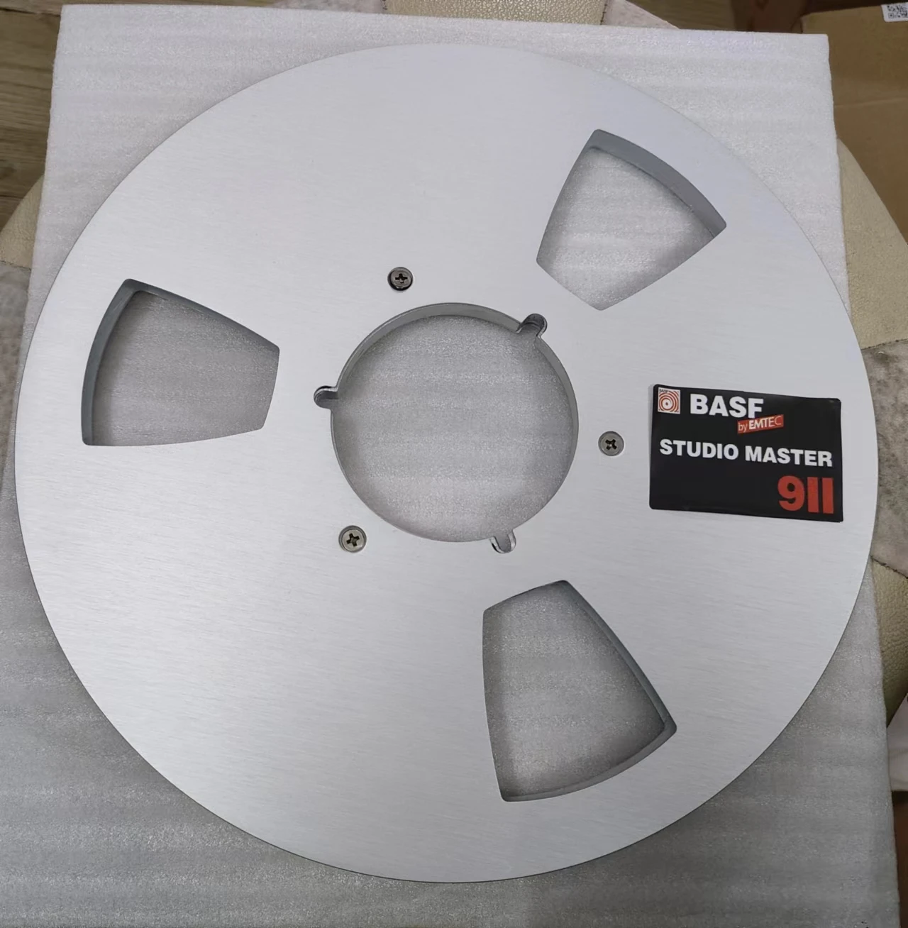 NewAnalogAudio105XMetalTapeReelNABHUBOpenReelAudio