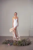 Popular V-neck Satin Sheath A Line Wedding Dresses Side Slit Button Back Boho Beach Bridal Grown  Robe de Mariage 2