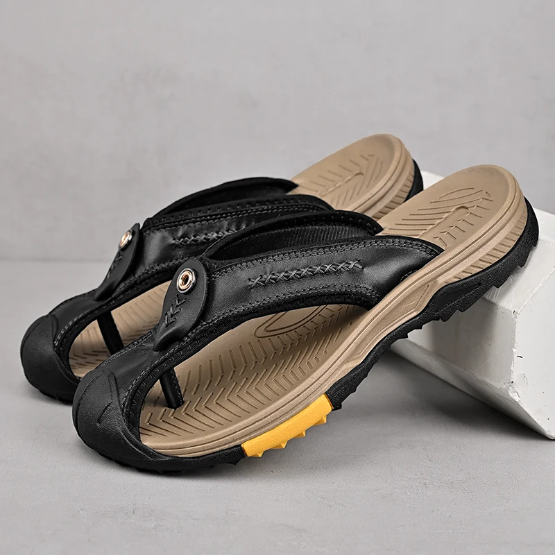Genuine Leather Men Flip-flops Cool Beach Summer Shoes Anti-collision Toe Male Slippers Leisure Walk Non-Slip Non-Slip Half Drag