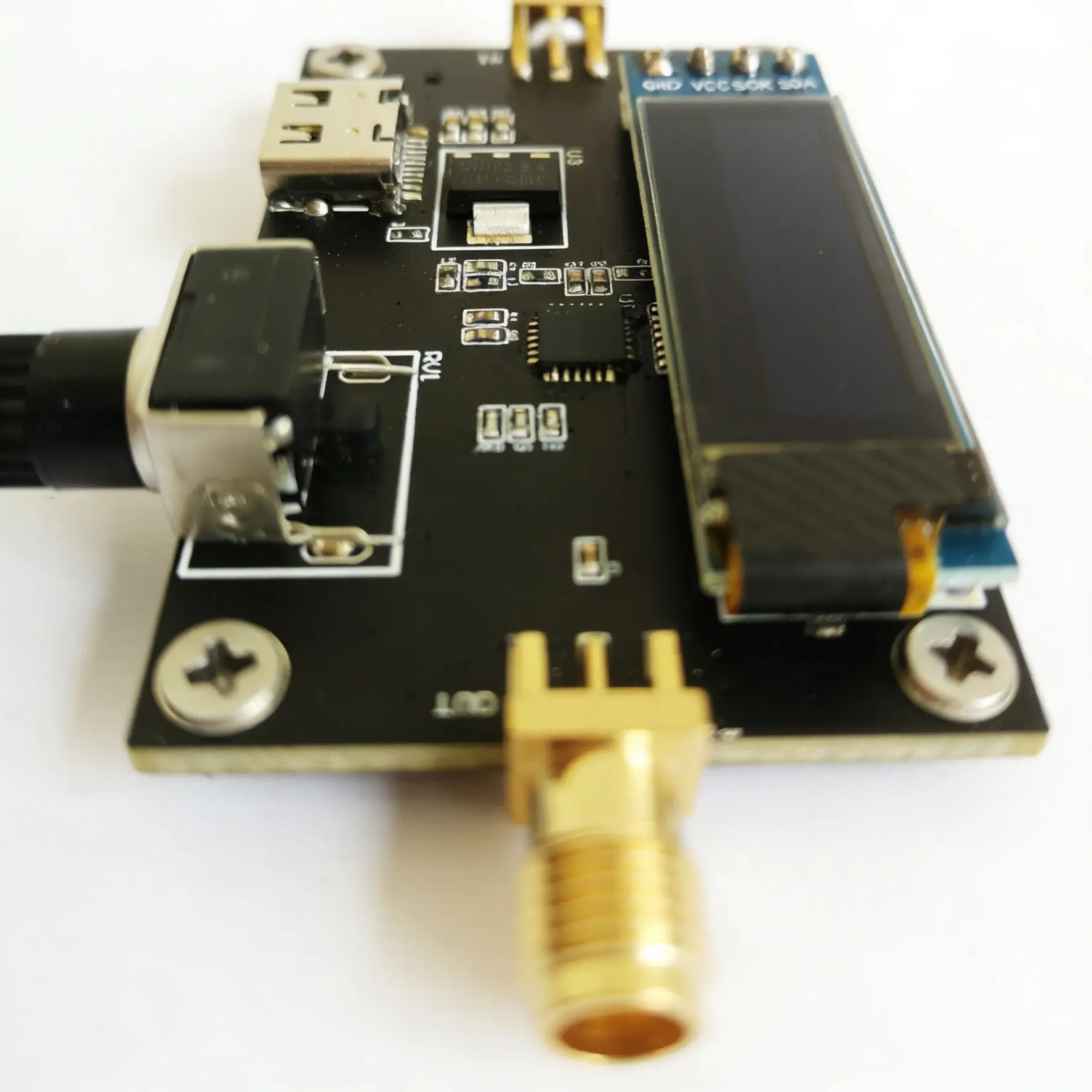 6GHz 광대역 디지털 감쇠기 HMC624A, 0.5dB 단계별 0-31.5dB 조정 가능한 유닛 코어 판매 포인트