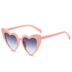 Heart - Shaped Sunglasses for Bachelorette Party Bridal Shower Decor Gift (1PC)
