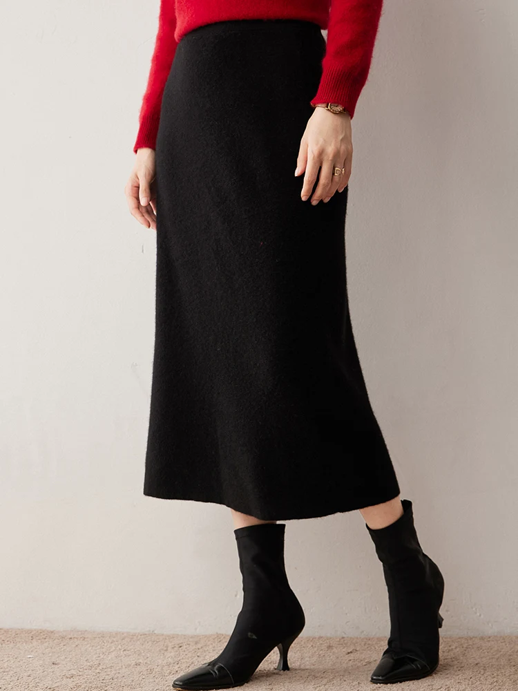 Women's Cashmere Skirt Styling 8