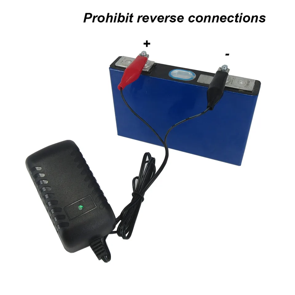 TWICE ツウィ　ミナ　蓄電器　充電器 TWICE ツウィ ミナ 蓄電器 充電器 TWICE ツウィ ミナ 蓄電器 充電器