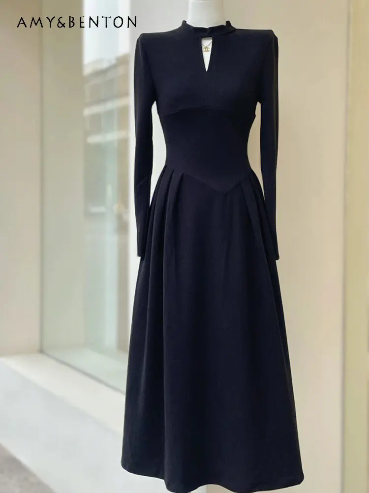 

French Style Temperament Socialite Hepburn Wind Black Long Dress for Women 2023 Spring New Elegant Slim Looking Base Dress