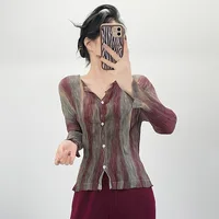 Chemise plissée imprimée à la mode pour femmes, manches longues, ample, haut décontracté, adapté à un usage quotidien, vacances, nouveaux vêtements de printemps 2026 5