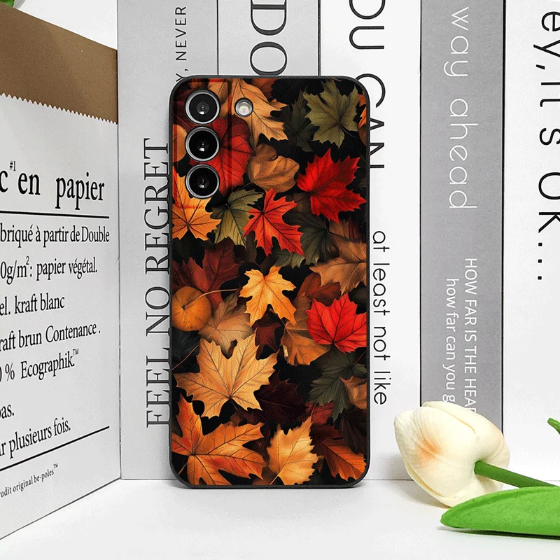 Hand-Painted Autumn Maple Leaf Phone Case – Artistic Soft Cover with Unique Design