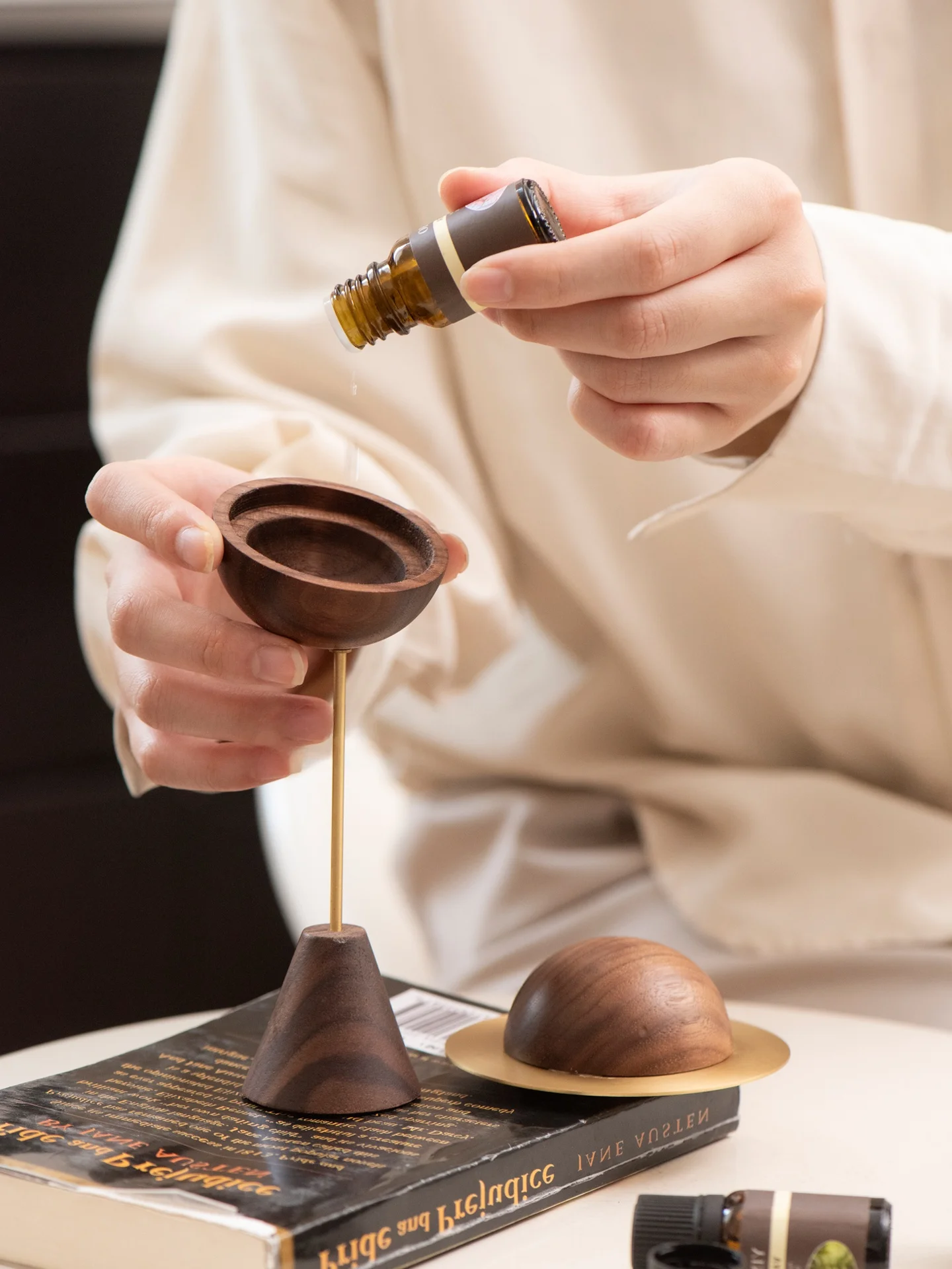 북유럽 스타일의 나무 장식 액세서리 크리 에이 티브 커플 침실 가구 장식 여성 기숙사 나이트 스탠드 다기능 수제