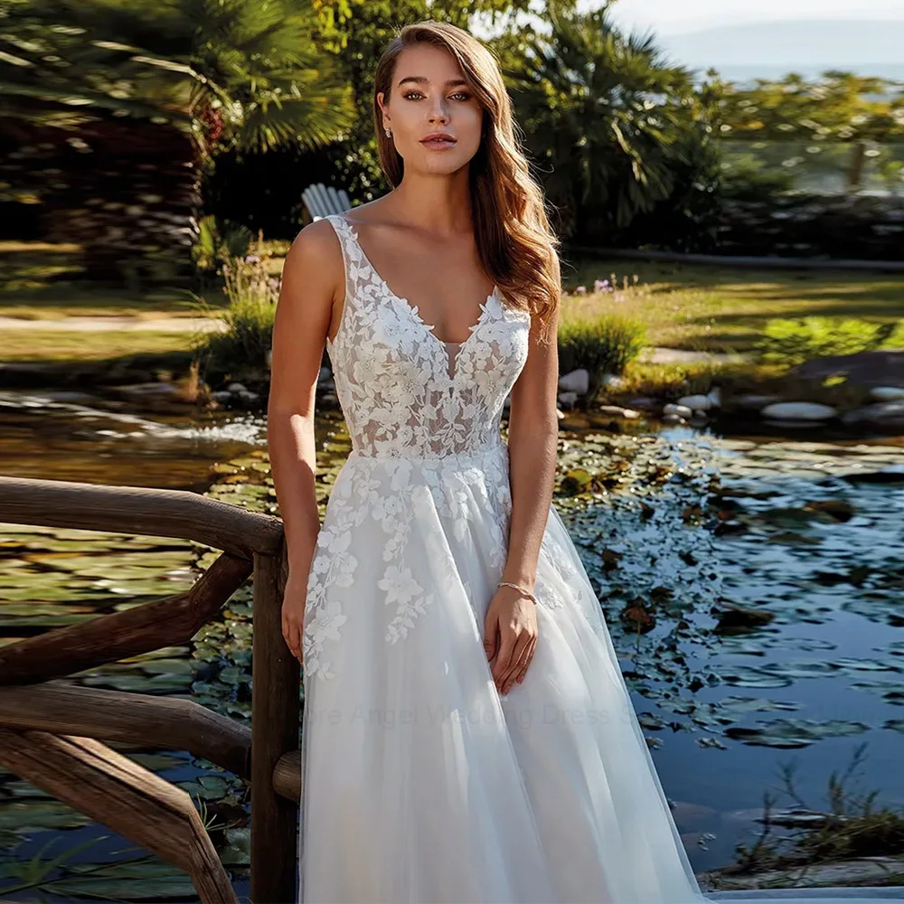 ANGEL Beach Wedding Dresses Appliques Straps V-Neck Bridal Party Gowns Backless Sweep Train robe de mariée fluide Custom Made 3