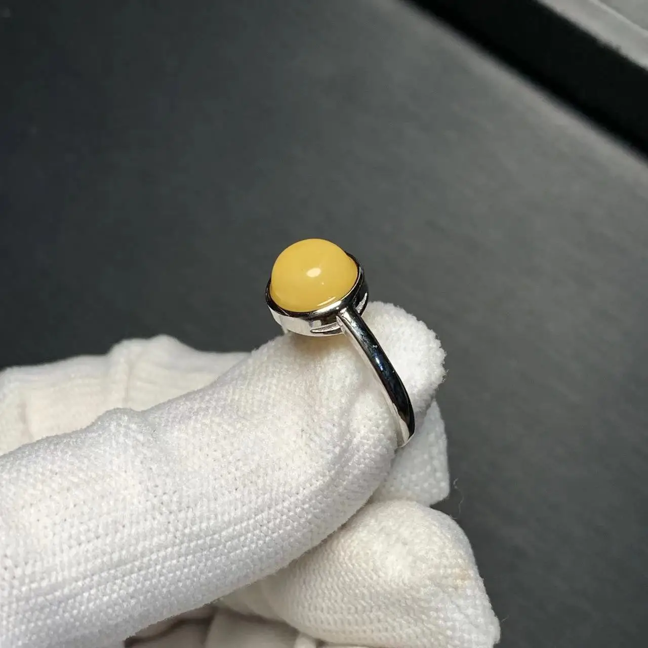 Natural Amber Ring Female Handmade Simple Three-Dimensional Accessories Gem Wholesale Jewelry Organic Gems