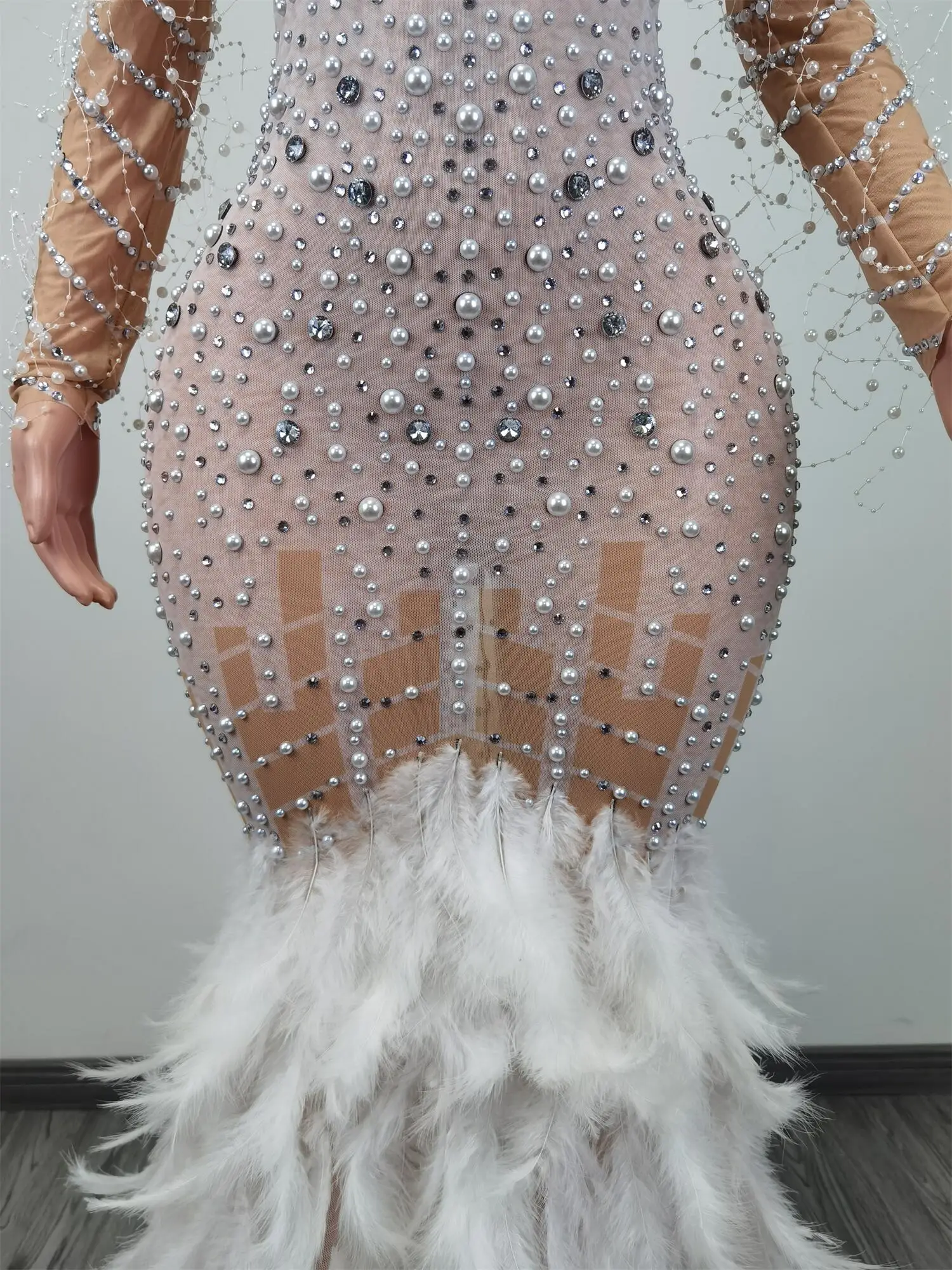 Рисунок 6 - Длинные элегантные платья для выпускного вечера