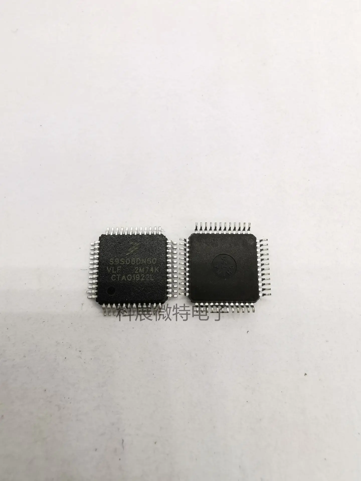 

S9S08DN60VLF S9S08DN60 QFP-48 Integrated chip Original New