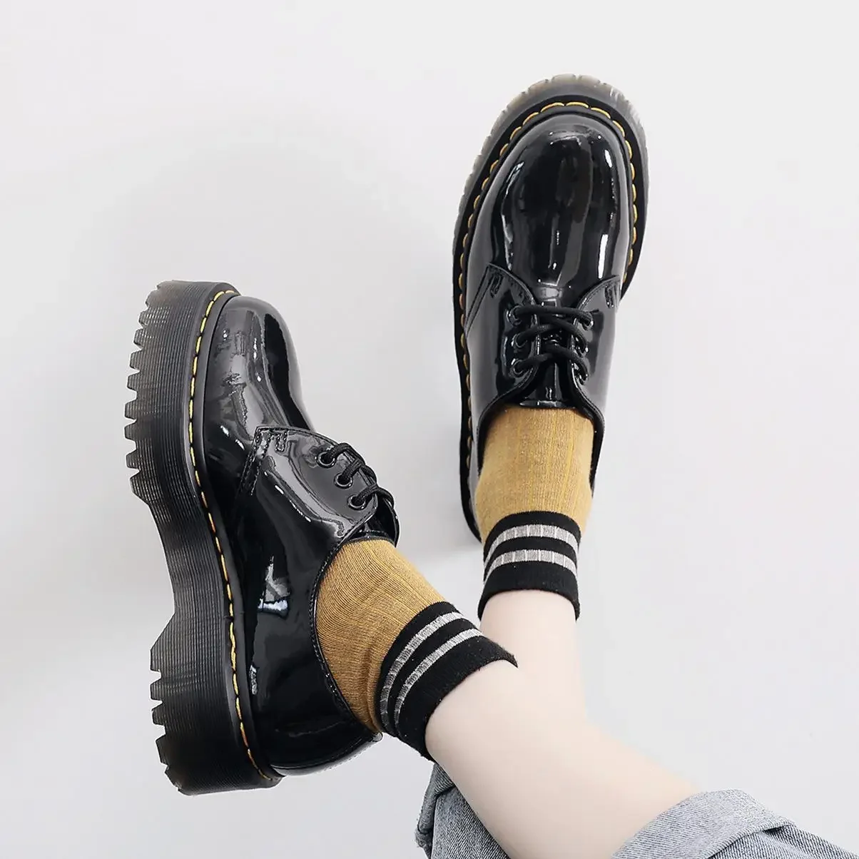 Aiping 1461 Thick Bottom 3-hole Women's Low Top Authentic Leather Mirror Round Toe Flats Short Boots For Students Summer Wear 4