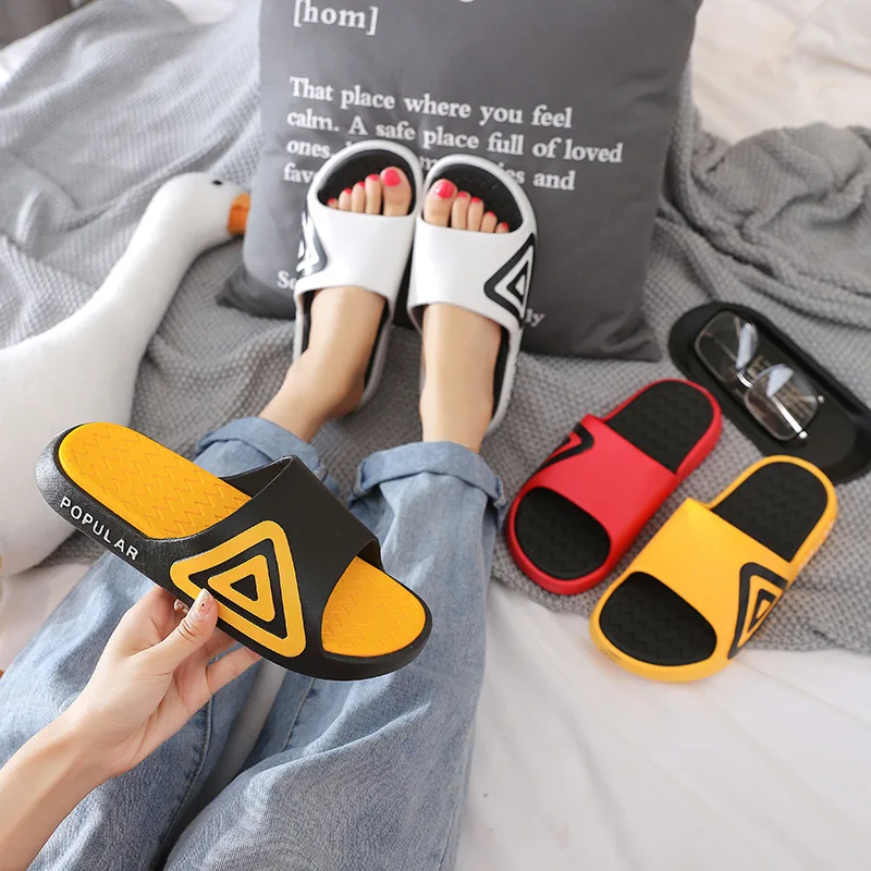 

2022 new slippers for men's outdoor wear summer trend men's casual household outdoor non-slip soft coupledes Ladies Summer Shoes