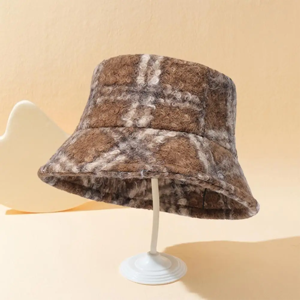 

Color Matching Fisherman Hat Stylish Women's Winter Fisherman Hat Plush Windproof Foldable Bucket Cap for Travel Top Headwear