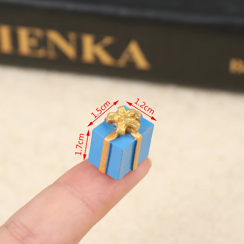 Miniature House Kit 1/3/5PCS Dollhouse Miniature Christmas Gift