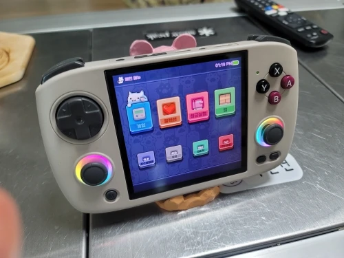 ANBERNIC RG CubeXX photo review