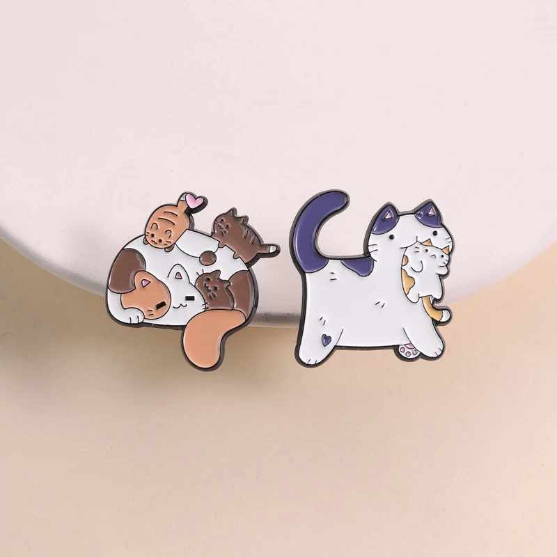 Katzenmutter-Kätzchen-Cartoon-Emaille-Pin: Süße mollige Katze für interaktives Eltern-Kind-Spiel, Brosche, Abzeichen, Schmuckgeschenk für Katzenliebhaber – Detail 9