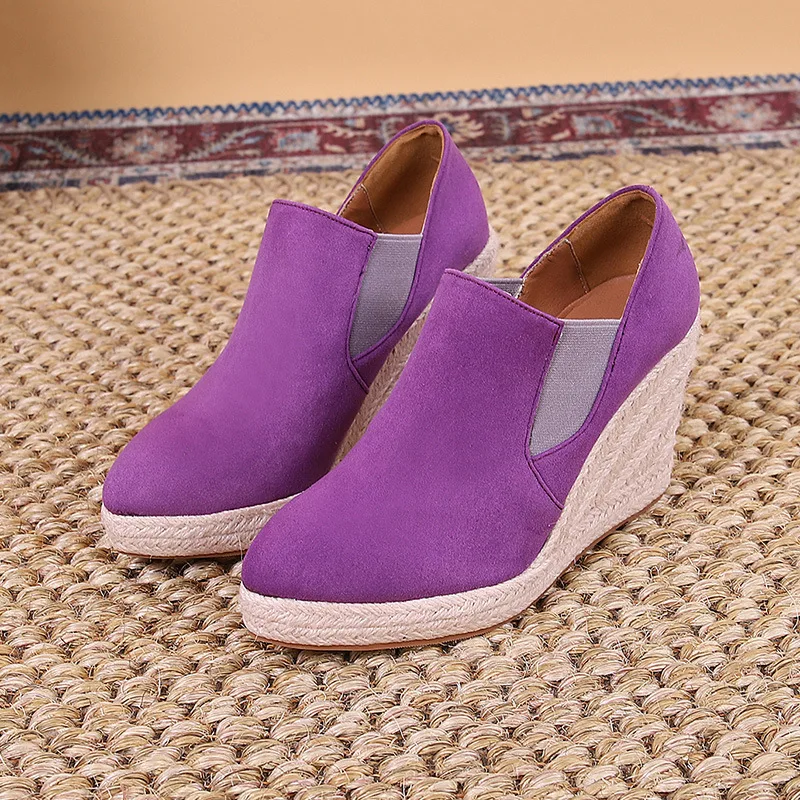 

Женские кроссовки с острым носком, на платформе и толстой подошве