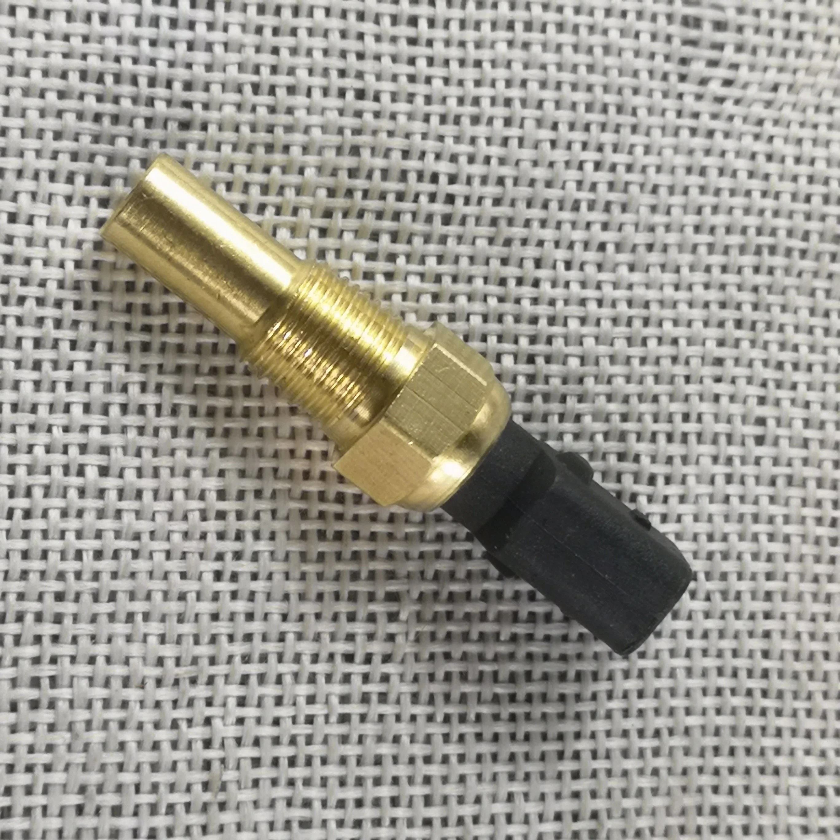 Engine Coolant Temperature Sensor 4723860, 56004815 132802, 5002602AA,, 8956004815, TX71 5S1035 SU381