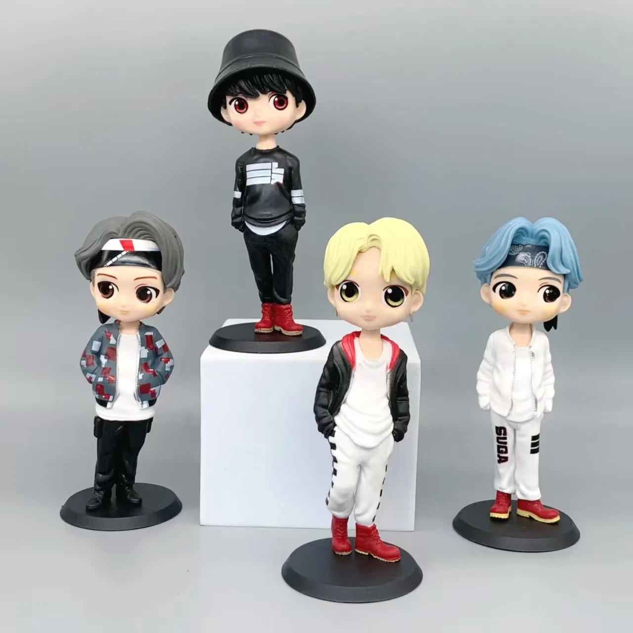 BTS 防弾少年団　花様年華　ART TOY フィギア　トレカ付き BTS 防弾少年団 花様年華 ART TOY フィギア トレカ付き BTS公式 花様