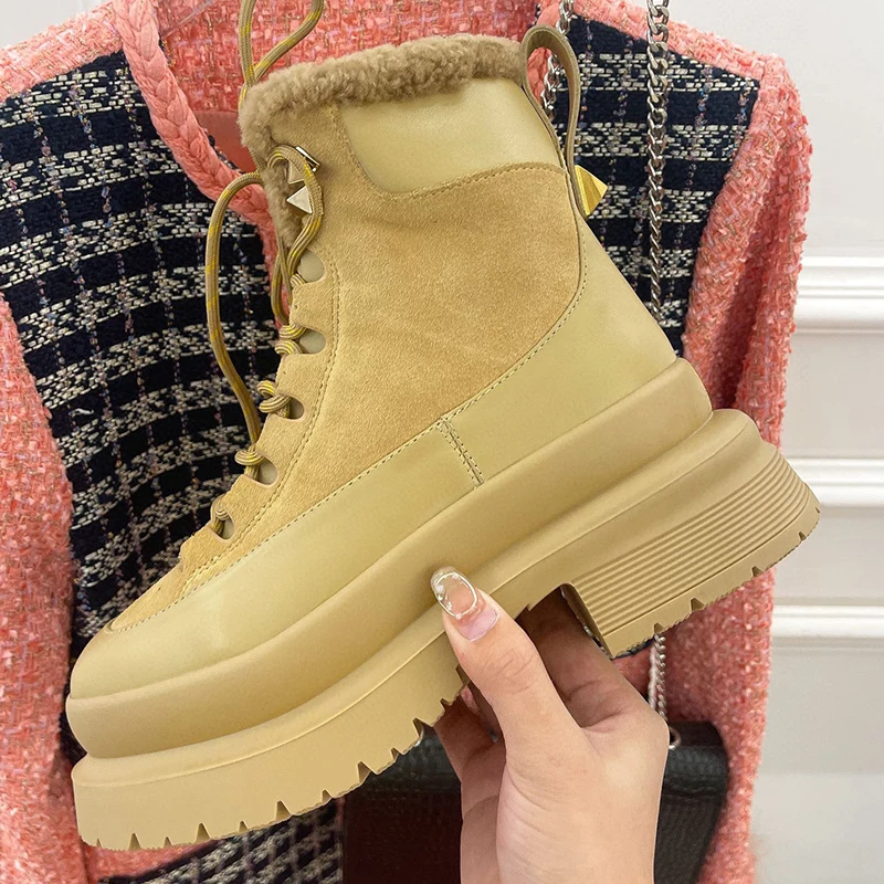 

2023 Snow Short Boots Autumn New Gear Wheel Bottom Design Lace-up Ladies Boots Non-slip Height Increasing Warm Female Shoes