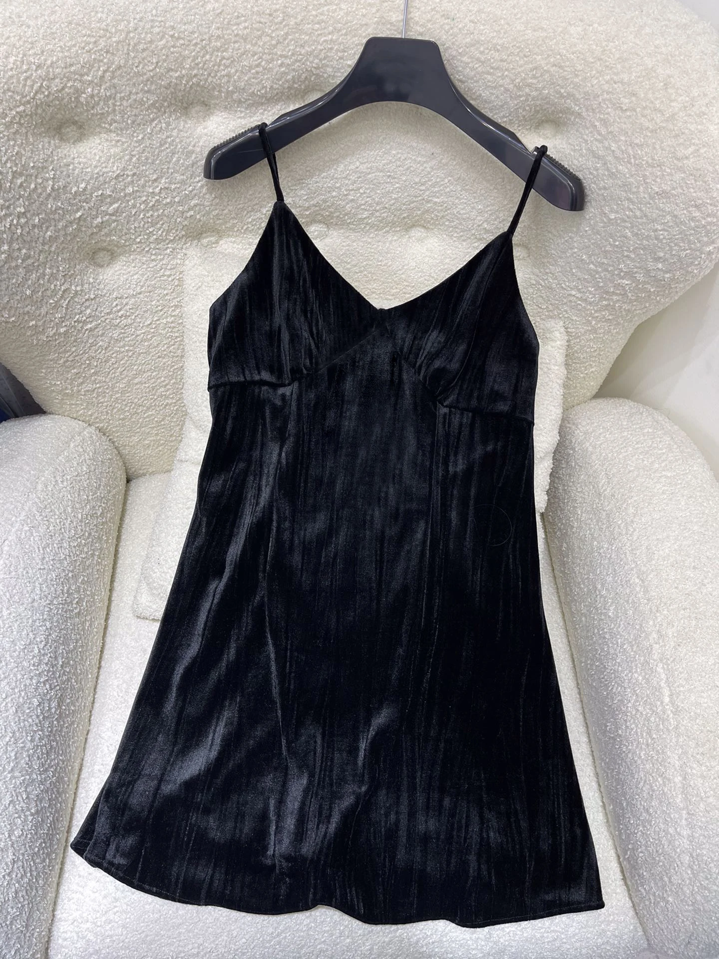 

2023 spring women's new Velvet Suspender Dress Fashionable Elegant Slim Slimming Elegant All-Matching