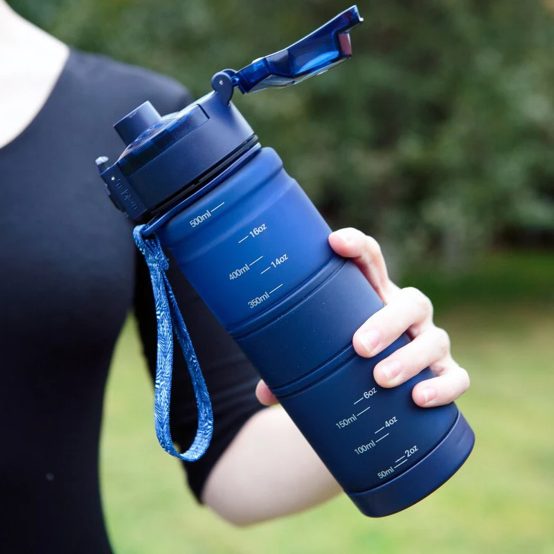 700ml Kids Sport Water Bottle With Straw,Reusable Bottle With Handle And Shoulder Strap Leak Proof Locking Cap