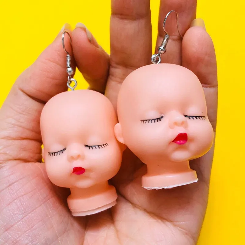 Super Cute Chubby Cheeks Sleeping Babies Dolls Heads Orecchini Pendenti Con Gancio Carino Strano Regalo Di Gioielli Per Lei