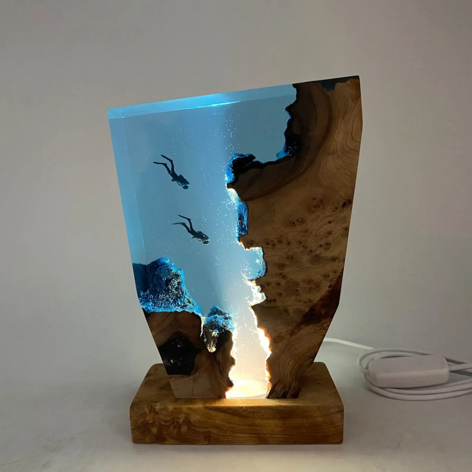 Seabed World Resin Lamp 4