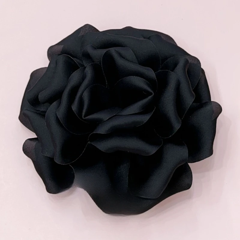 Spilla Grande A Forma Di Rosa In Raso 19 Cm – Accessorio Floreale Extra Large Per Abiti, Cappotti, Borse – Regalo Donna Per Matrimoni, Feste, Cerimonie - 3
