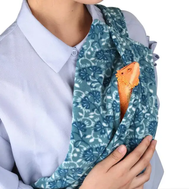 Outdoor Reptile Sling Bag Useful Reptile Carrier Bag Comfortable Flannel Sling Reptile Carrier  Bearded Dragon Sling Bag 2