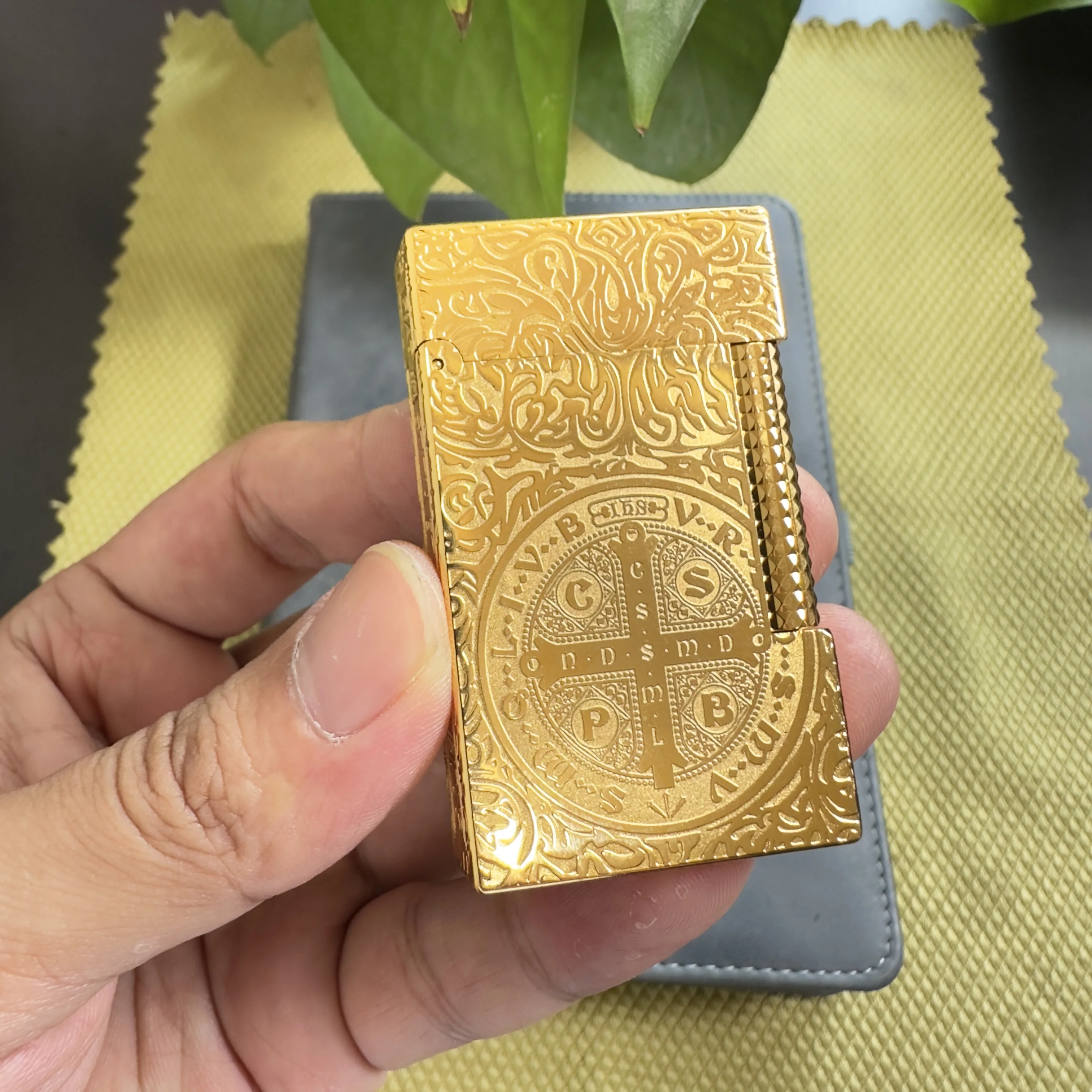 Slide image 15fd7dab47cd4b379e800045cb1db1eb