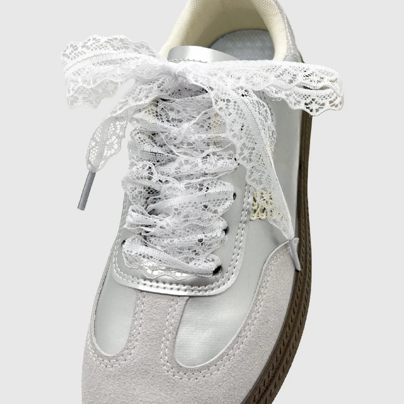 Elegant Black and White Lace Shoelaces
