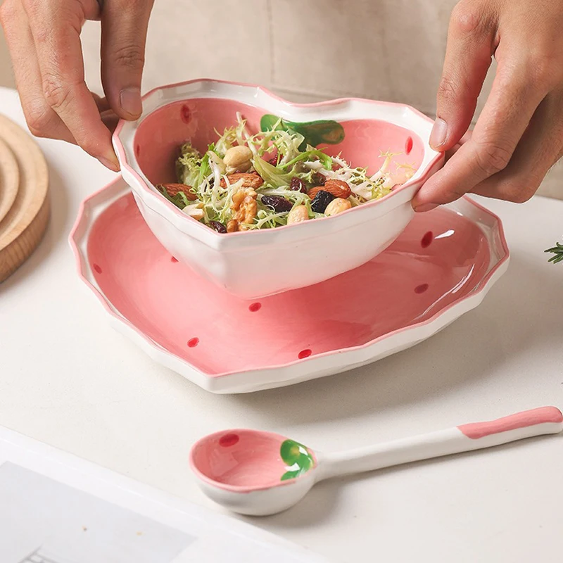 Ceramic Plate Heart Shaped Strawberry Dessert Bowl with Plate Spoon Fruit Salad Bowl for Home Kitchen Restaurant Sushi Dishes
