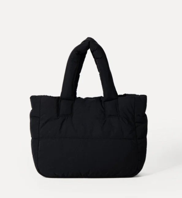 Südkoreas Nischendesign mit weicher, baumwollgepolsterter Handtasche für Damen im Frühjahr 2024, neu modisch und vielseitig_voghion.com