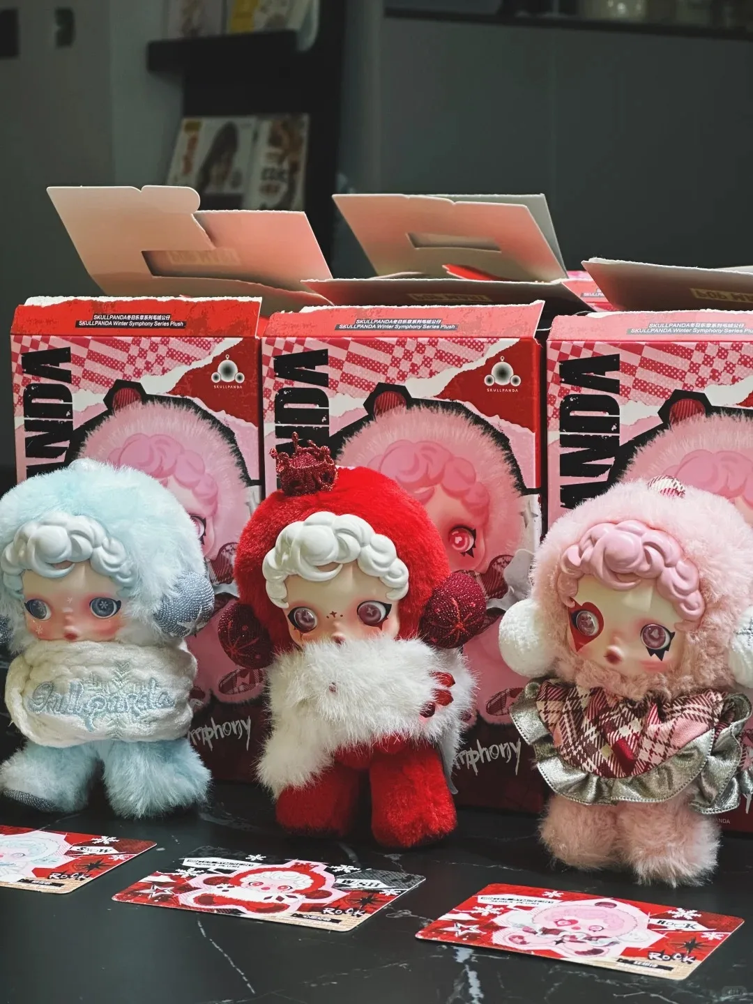 Déco de Noël Pancarte Joyeuses Fêtes avec 3 peluches H 38 cm