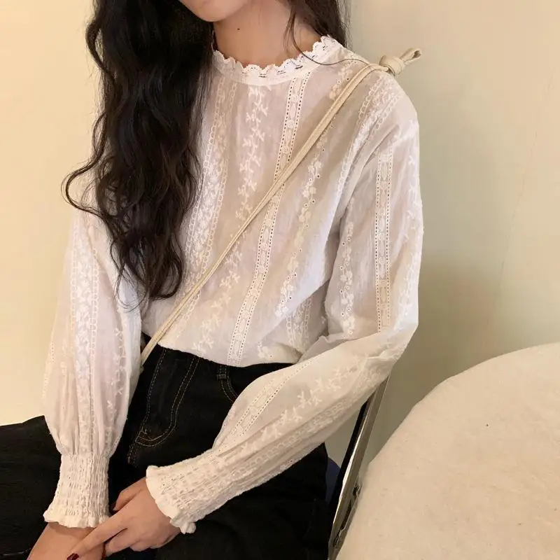 2023 New Westernization Trend Sweet Hooked Flower Hollow Lace Women's Solid Color Lantern Sleeves Versatile Pullover Shirt