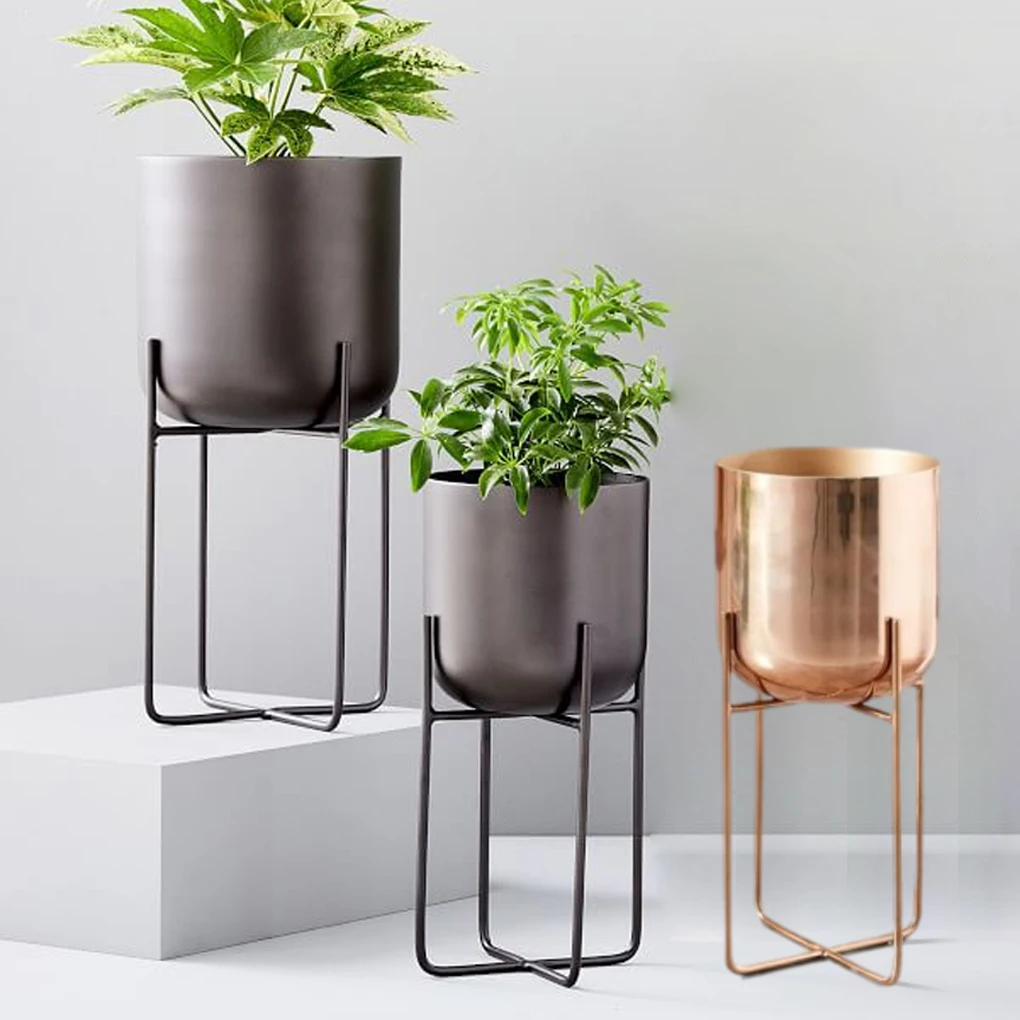 

Stylish And UniversalGolden Flower Stand Gift For Plant Lovers Elegant Decoration Metal