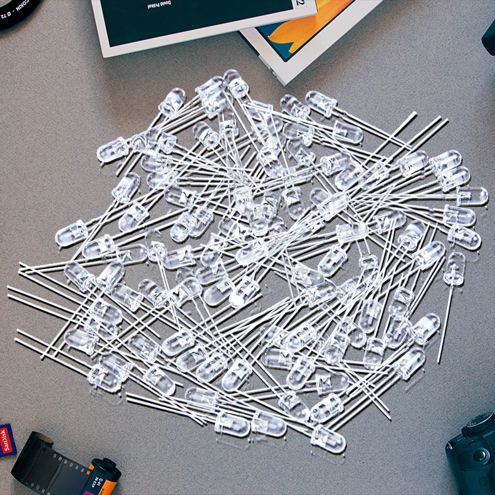 100Pcs 5mm LED Light Lamp Through Hole 15000MCD Round LED Light Ultra-Bright White Bulb Lamp Electronic Components Lighting Kit