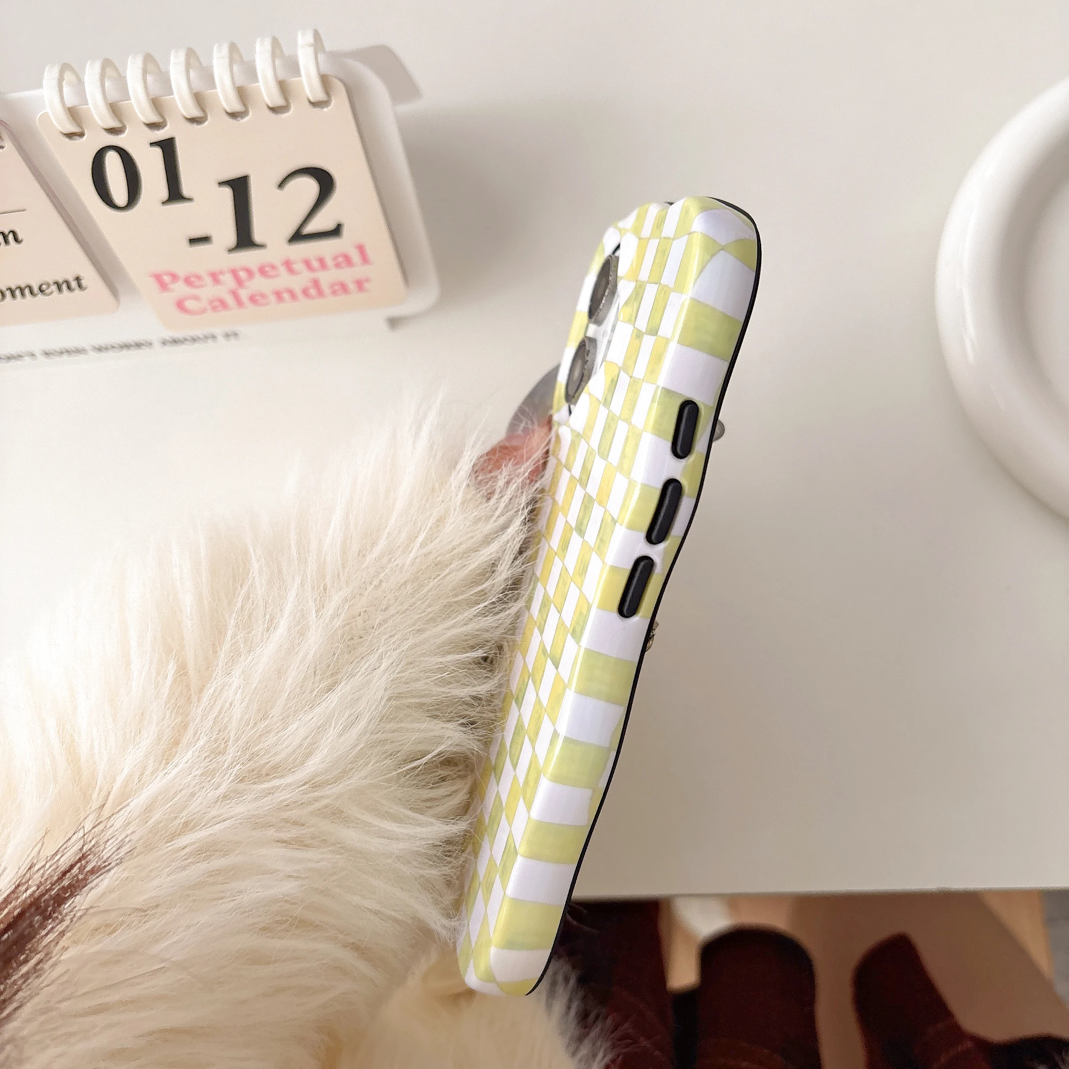 Grid Glossy 2-in-1 TPU+PC Phone Case with Wave Edges and Comfortable Touch - Hard Slim Back Cover Shell