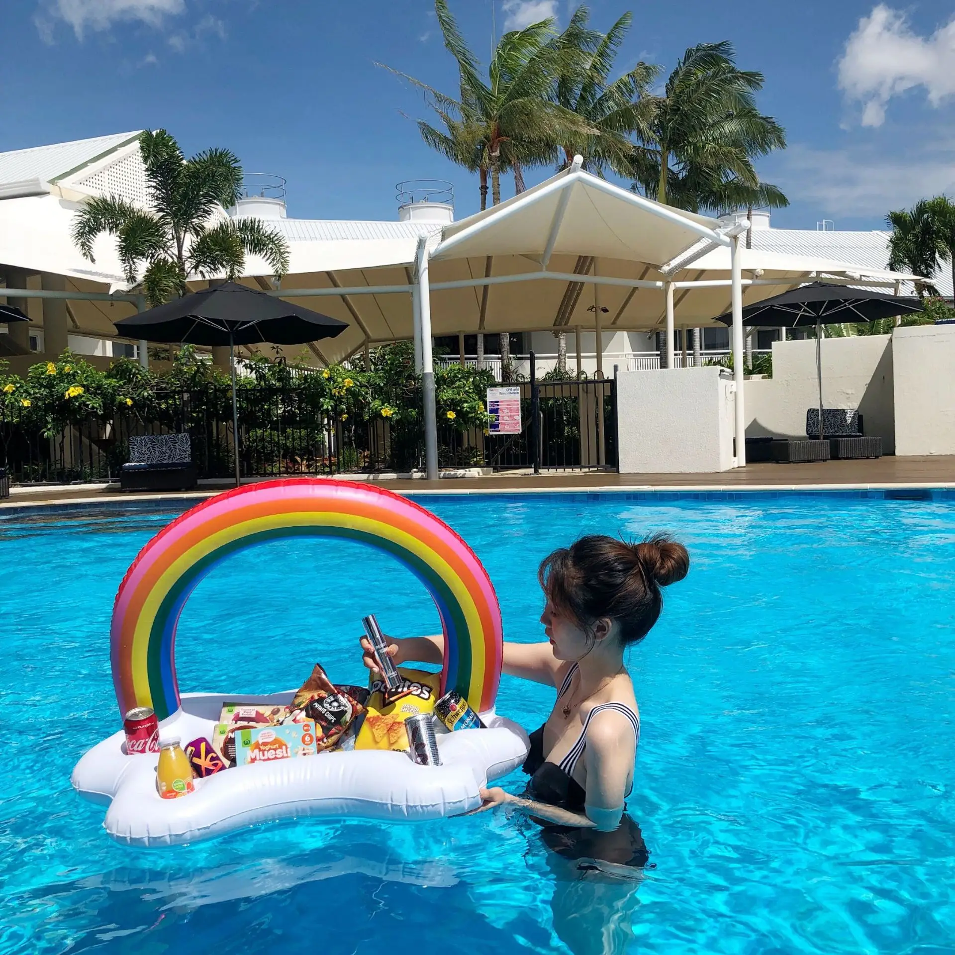 Inflatable Swimming Ring Summer Party Bucket Rainbow Cloud Cup Holder Inflatable Pool Float Beer Drinking Cooler Table Bar Tray Beach Swimming Ring