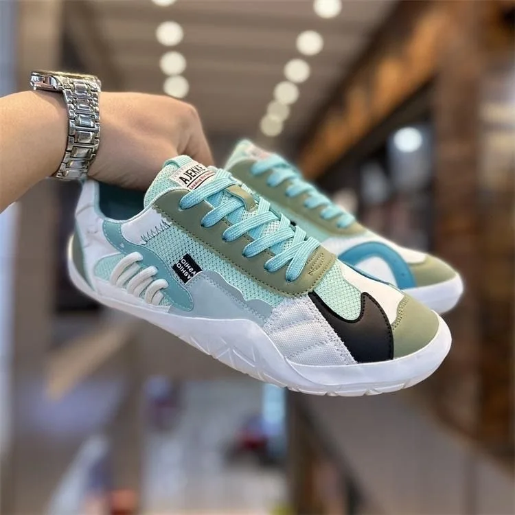 

2024 Summer New Breathable Mesh Low Top Lacing Soft Bottom Comfortable, Breathable, Lightweight, and Versatile Casual Shoes