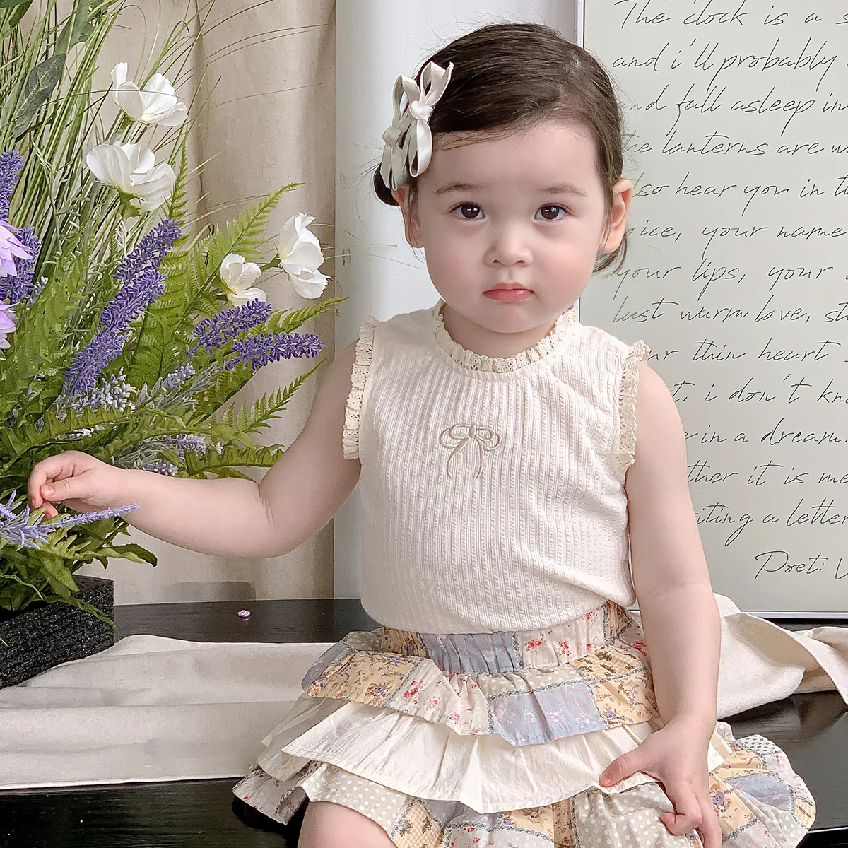 

Корейский Летний комплект одежды для маленьких девочек из 2 предметов, кружевные муслиновые топы без рукавов с бантом и вышивкой, костюмы с юбкой и тортом, наряды для новорожденных девочек