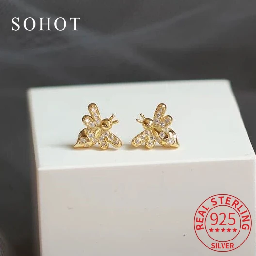

Женские серьги-гвоздики из серебра 925 пробы с фианитами