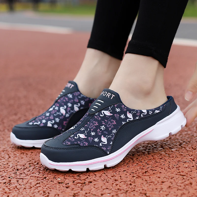 Breathable Light Women Mules New Casual Half Slippers Outdoor Flats Zapatos De Mujer Plus Size Quality Shoes for Woman Slippers 3